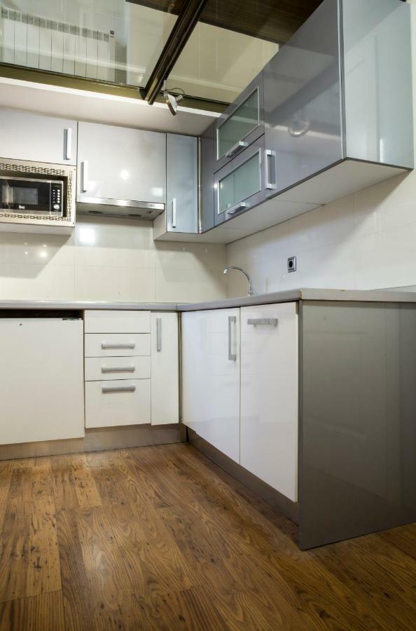 Duplex Ronda Atocha Apartment มาดริด ภายนอก รูปภาพ