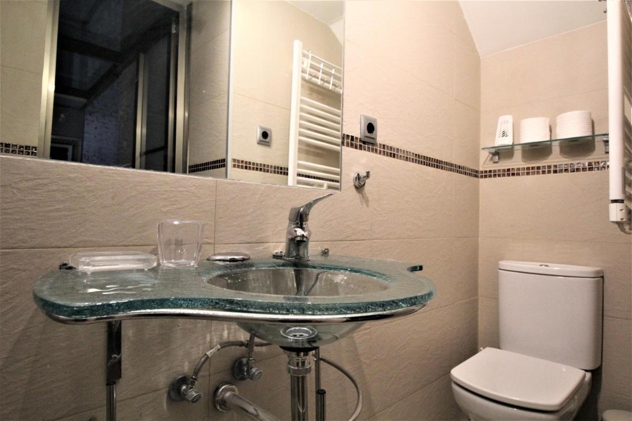 Duplex Ronda Atocha Apartment มาดริด ภายนอก รูปภาพ