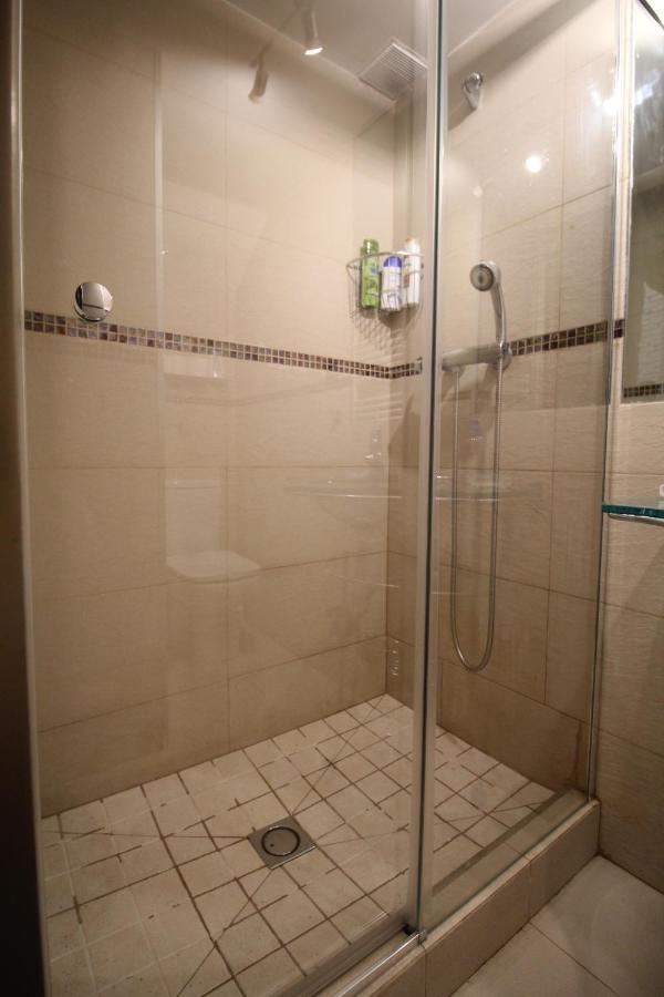 Duplex Ronda Atocha Apartment มาดริด ภายนอก รูปภาพ